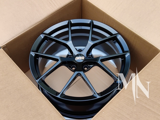 BBS FI R Custom gesmeed zwarte wielen velgen voor BMW M2 M3 beschikbaar