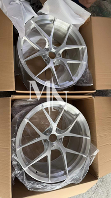 BBS FI R Wielen in geborsteld zilver Te koop GT3 M2 Op maat gesmeed velgen beschikbaar
