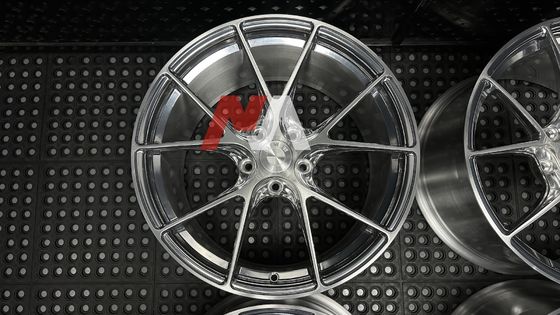 BMW Gesmede Velgen Gepolijst Zilver Geborsteld Oppervlak Voor F87 F80 F82 F90 M2 M3 M4 M5