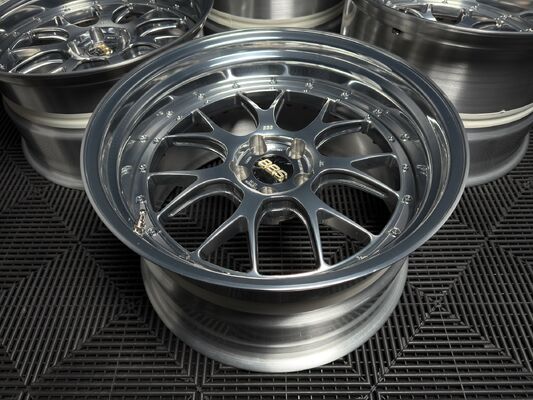 BBS LM Gepolijst zilverchroom voor Nissan GTR R35